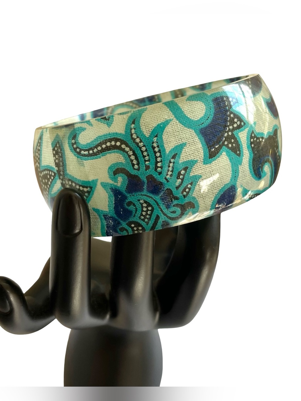 Vintage Mid-Century Batik-Inspired Abstract Floral Lucite Bangle Bracelet